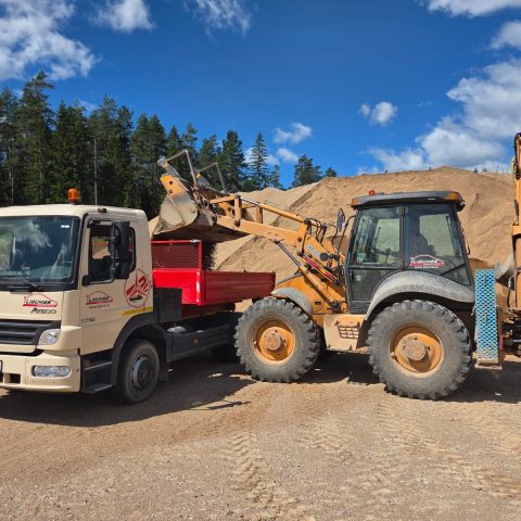 Transporta pakalpojumi ar 13T kravas auto 04
